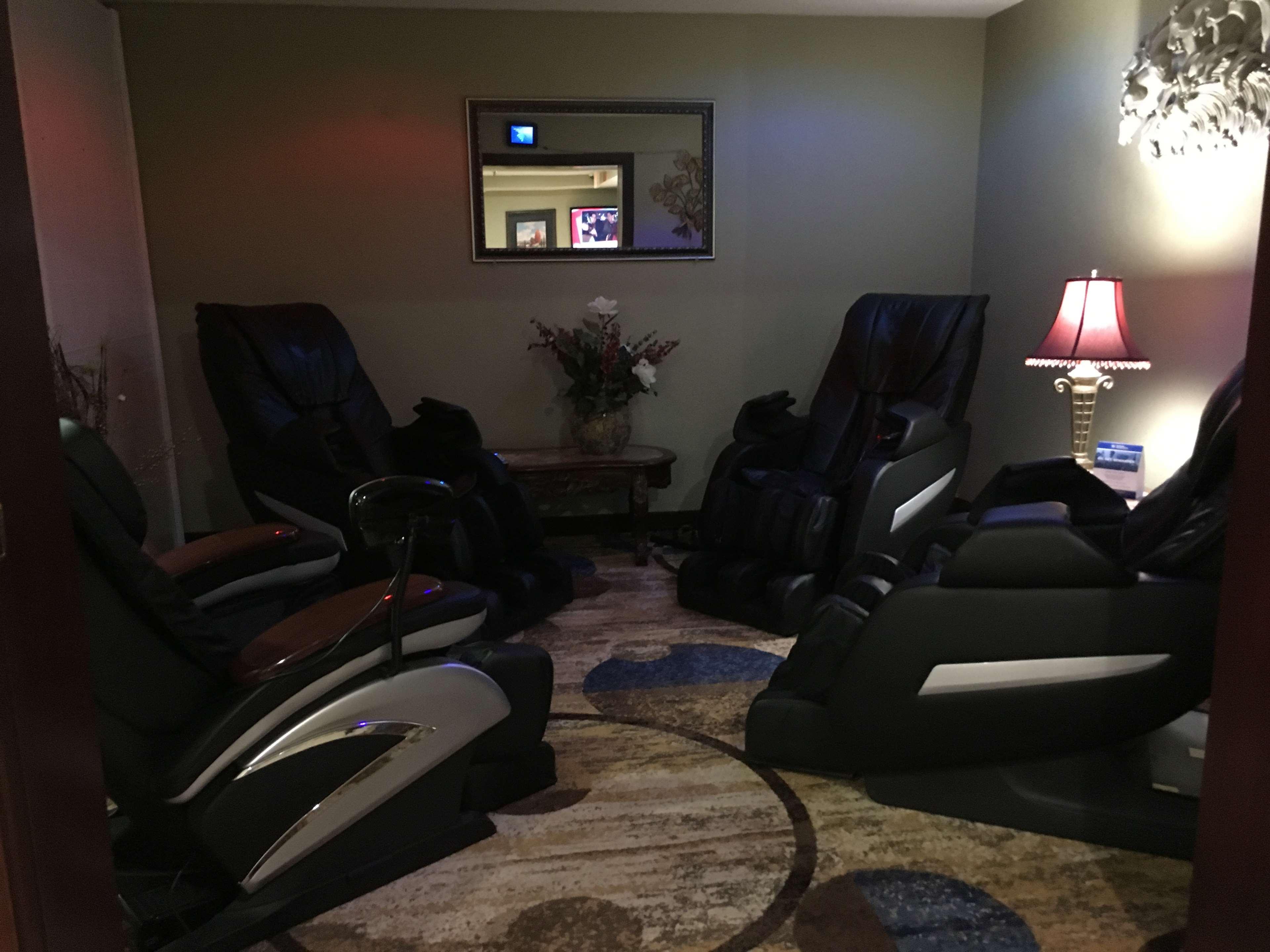 שאקופי Comfort Inn & Suites מראה חיצוני תמונה