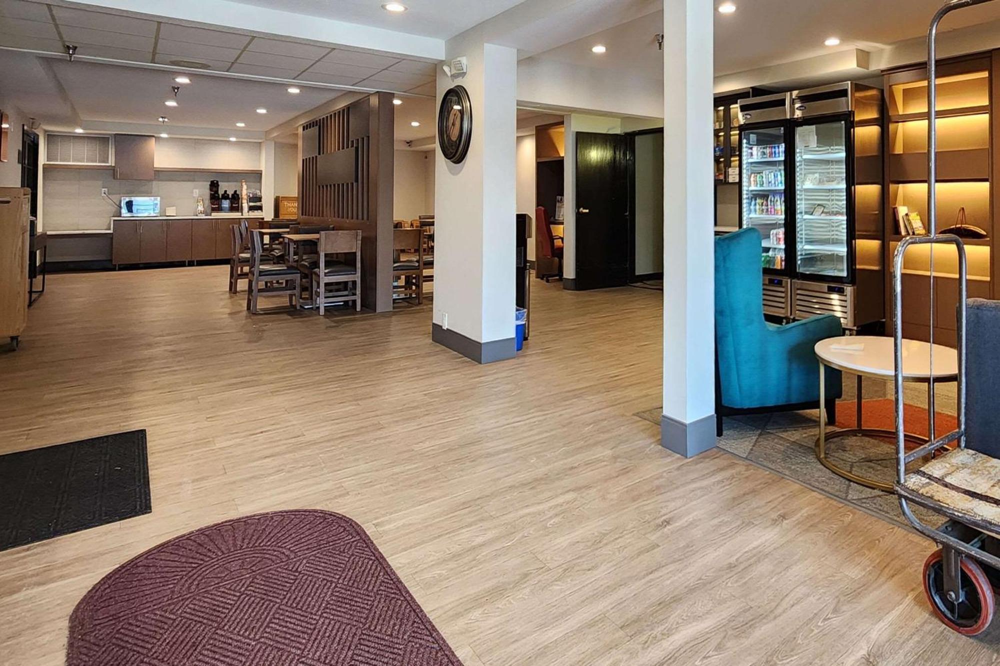 שאקופי Comfort Inn & Suites מראה חיצוני תמונה